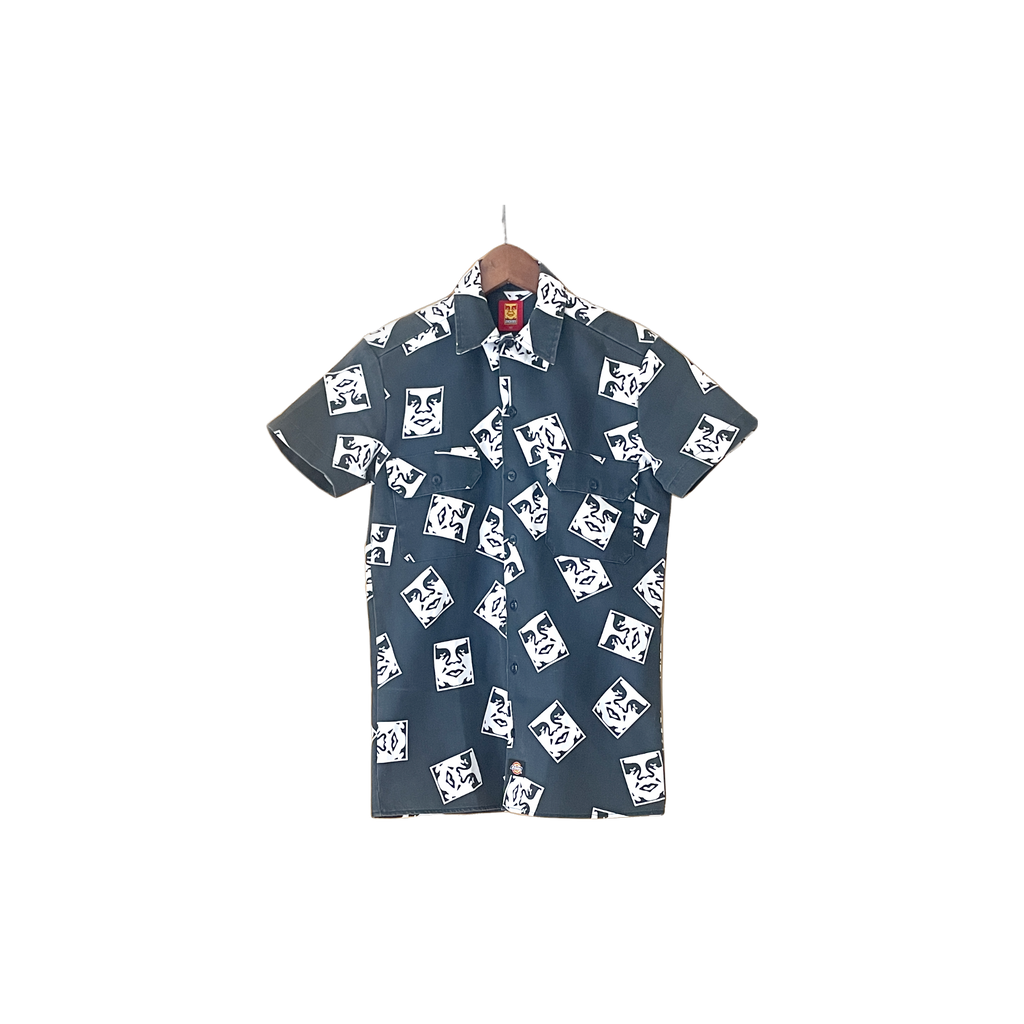 Chemise Dickies x Obey noir gris logo all-over manches courtes (XS) - vue de face