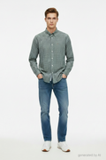 Chemise Tommy Hilfiger à carreaux blanc et bleu - vue de face sur mannequin