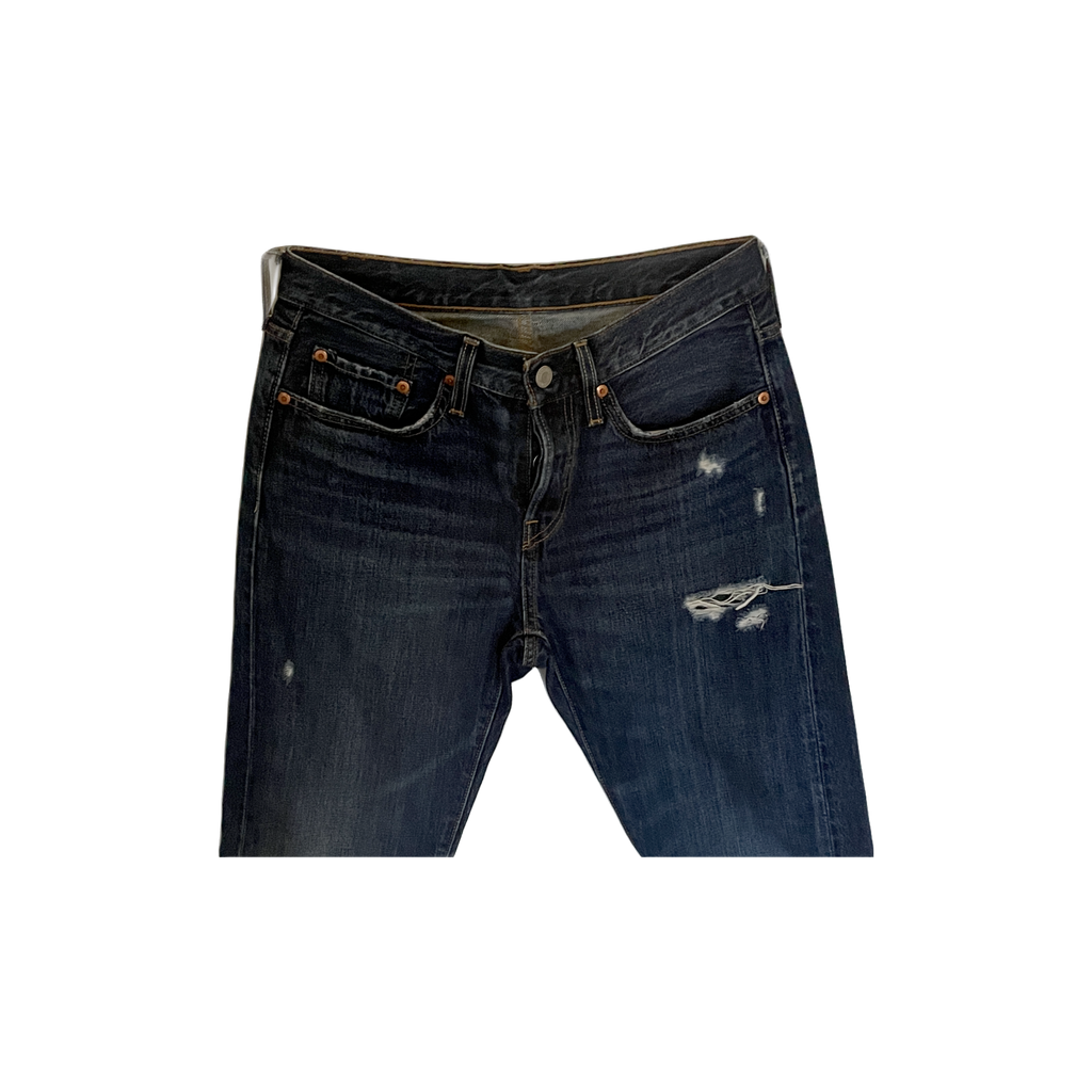 Jean Levi's 501 T femme – détail effet déchiré, denim vintage seconde main