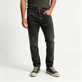 Jean Levi's 511 skinny noir - vue de face sur mannequin