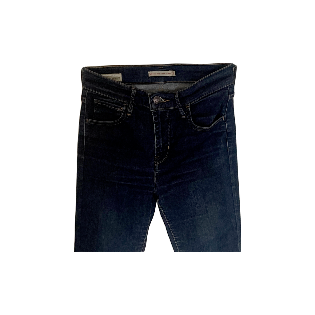 Jean Levi's 720 femme – détail taille haute et coupe skinny