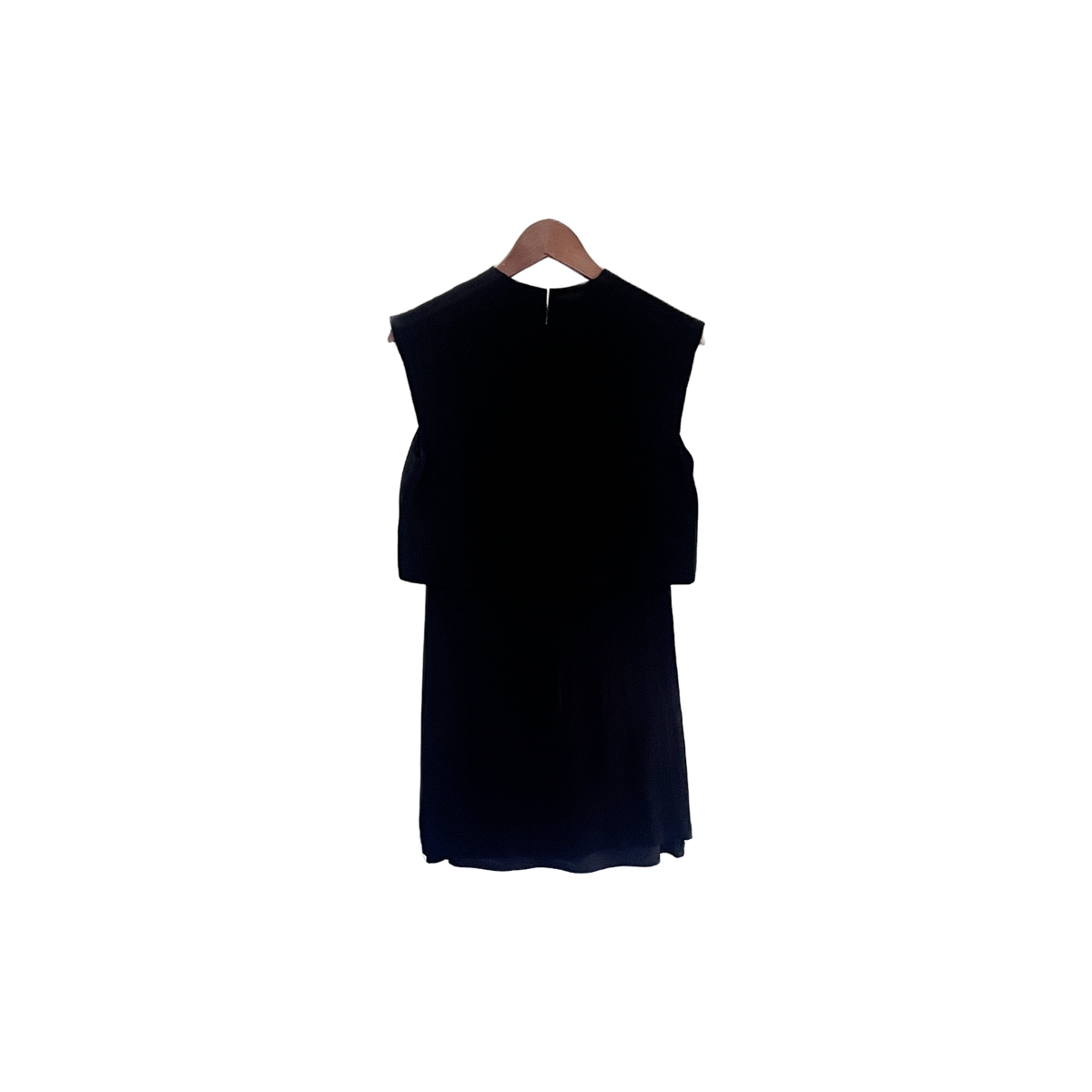 Robe Sandro femme T2 dos — noire sans manches coupe fluide haut ample emmanchures dégagées — seconde main élégante — Epok Label