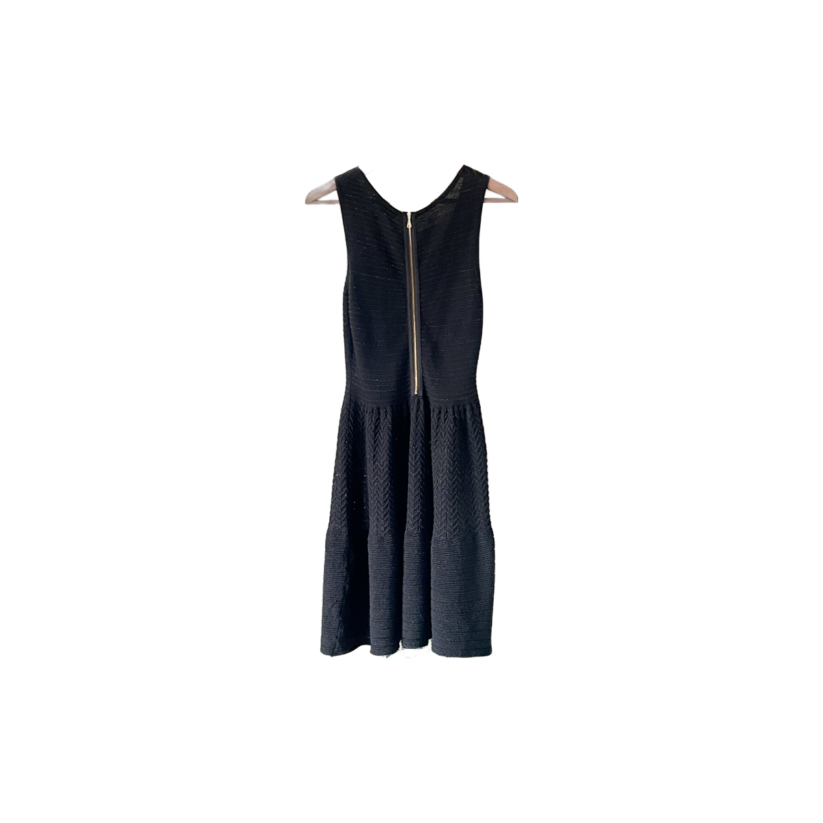 Robe Sandro femme T3 dos — noire maille chevrons coupe patineuse sans manches haut ajusté — seconde main élégante — Epok Label