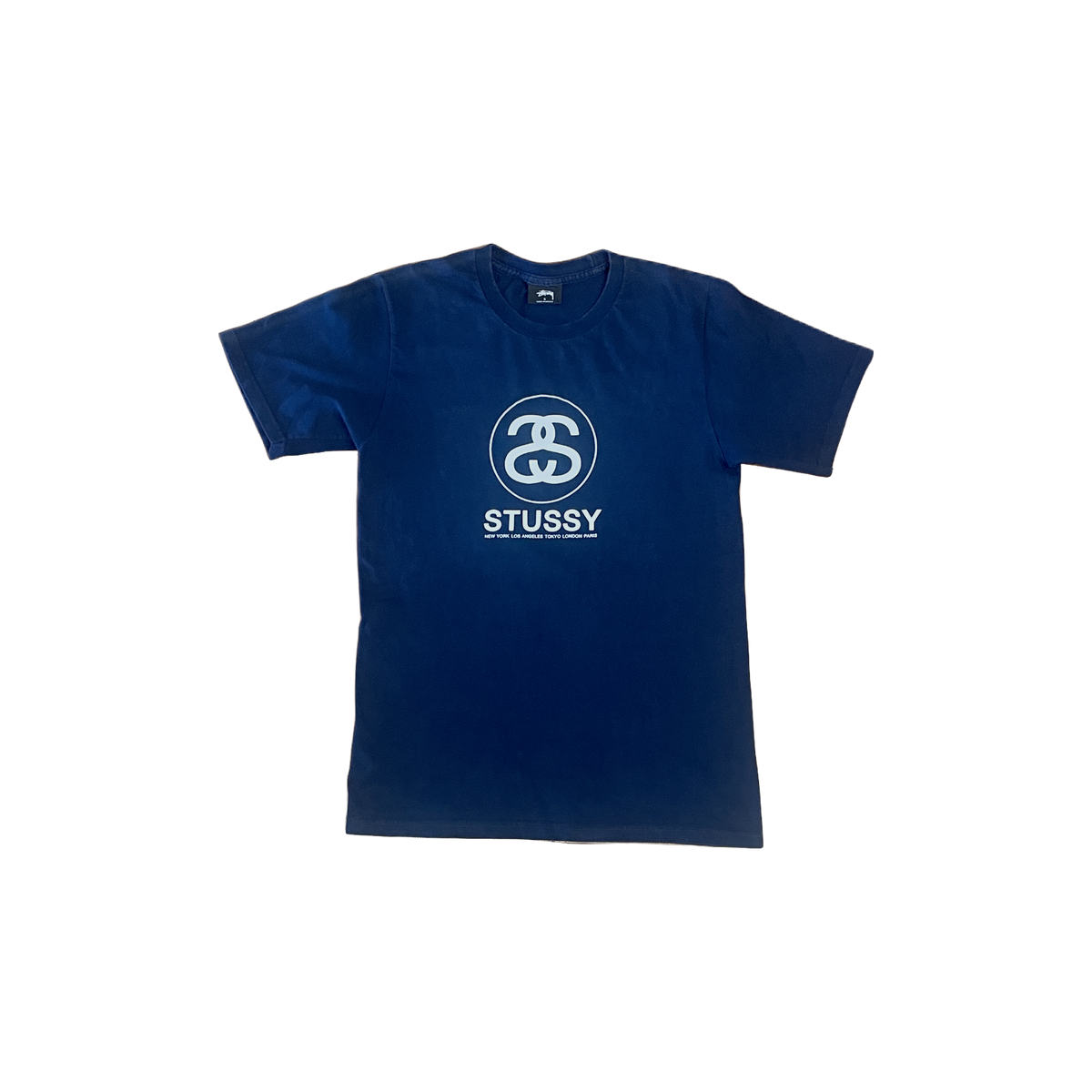 T-shirt Stüssy World Tour bleu marine S recto — logo 5 villes NYC LA Tokyo Londres Paris — seconde main vintage — Epok Label
