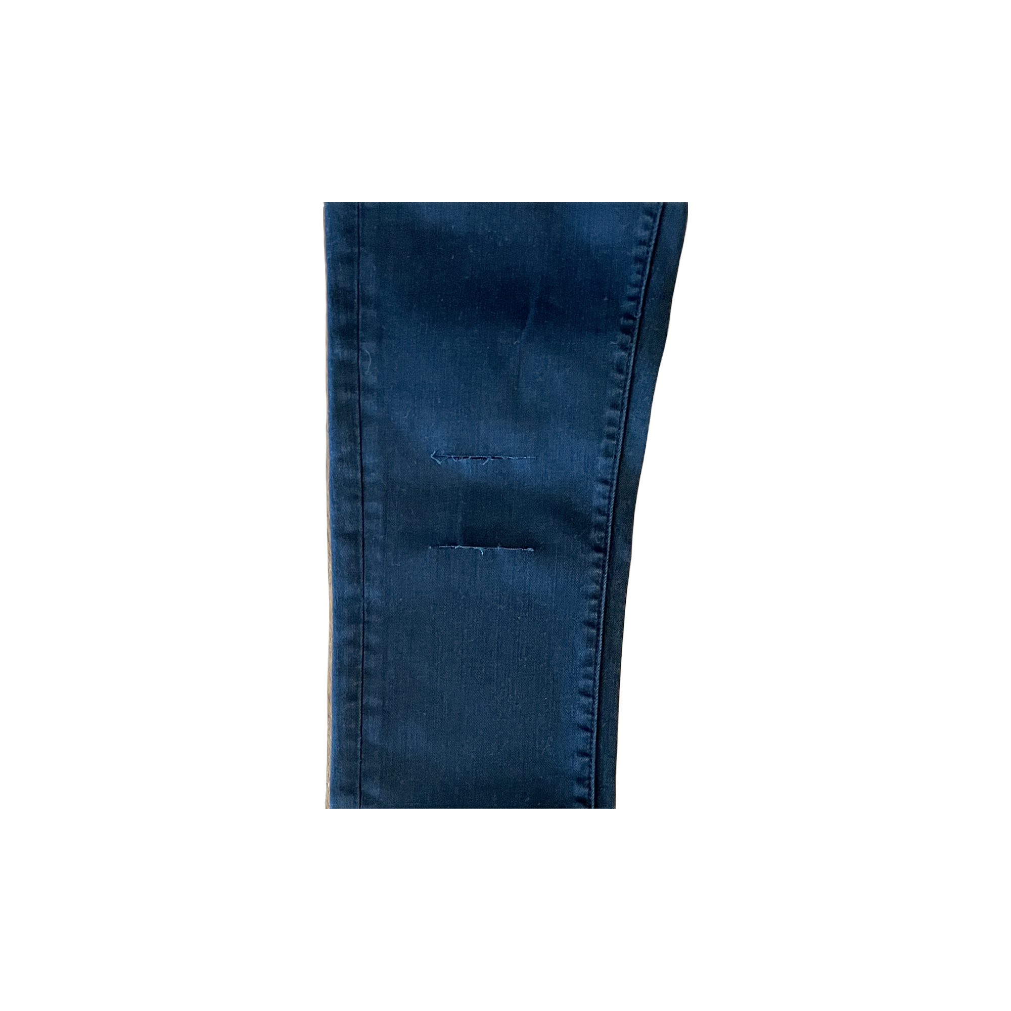 The Kooples W25 – détail genoux déchirés 2
